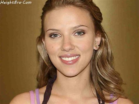 sexy scarlett johansson boobs|Scarlett Johansson Body Measurements Height Weight Shoe Bra。